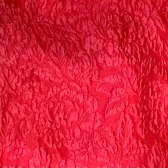 BCBGMAXAZRIA RED FLORAL EMBOSSED STRAPLESS COCKTAIL PARTY DRESS - Picture 3 of 7